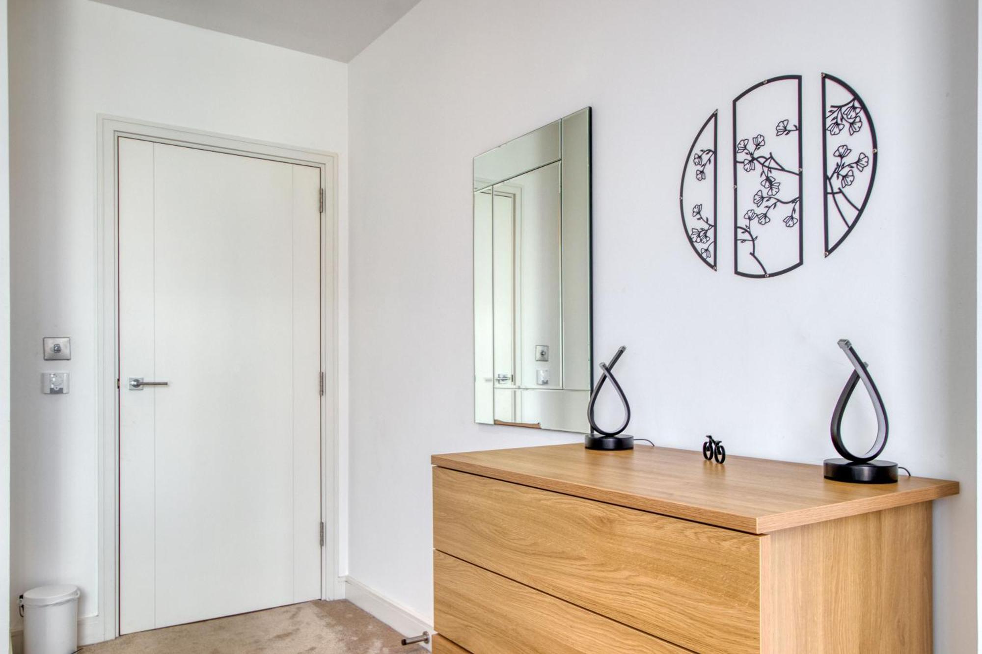 Stylish And Spacious- One Bed In Nine Elms Apartamento *