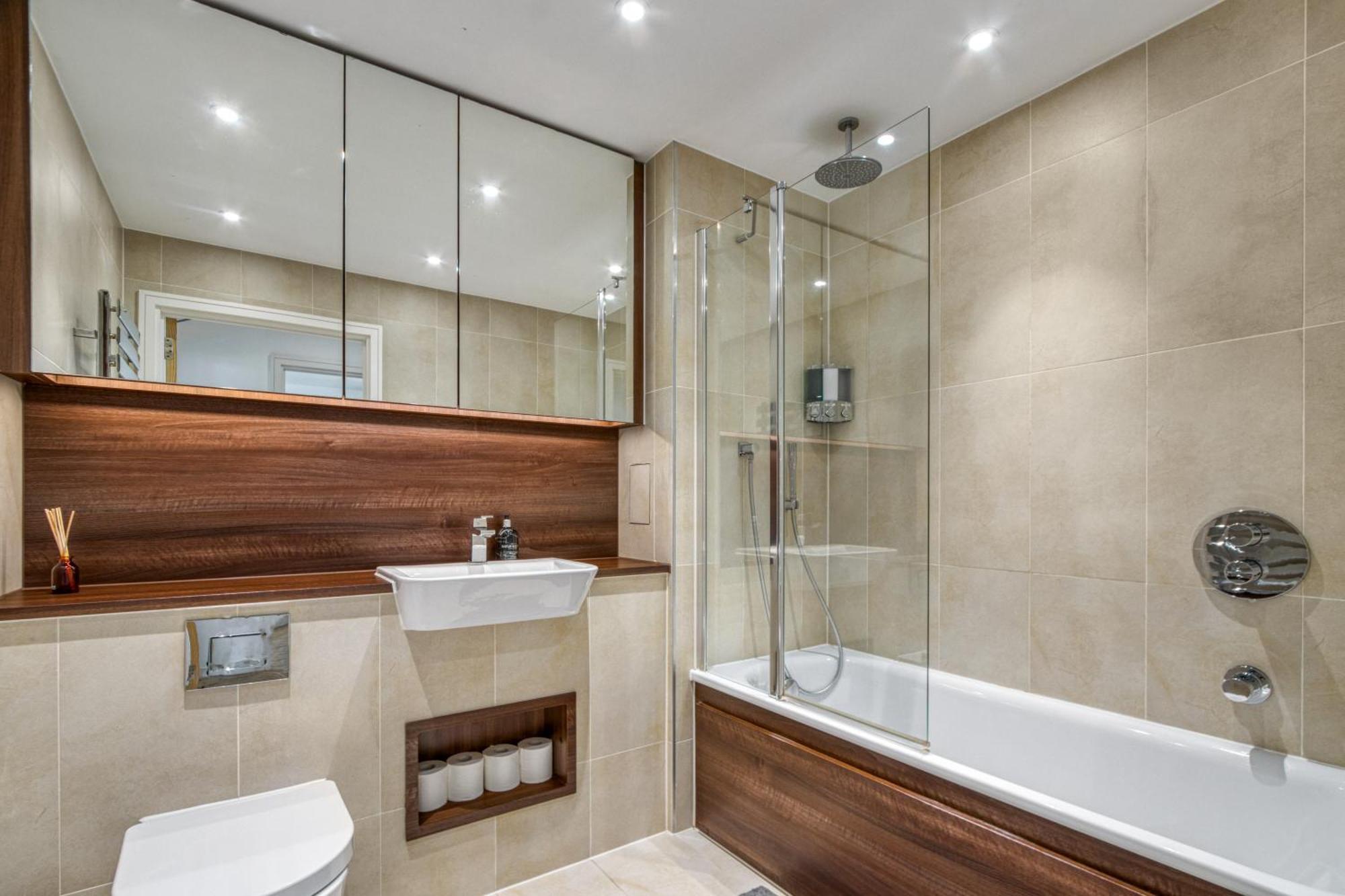 Stylish And Spacious- One Bed In Nine Elms Apartamento *