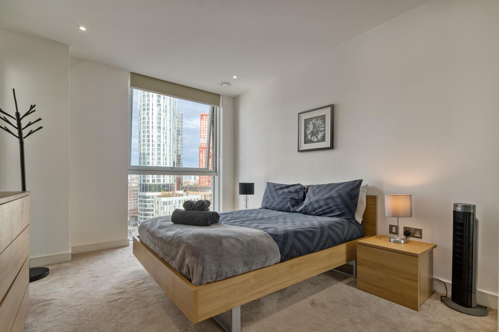 Stylish And Spacious- One Bed In Nine Elms * Londres